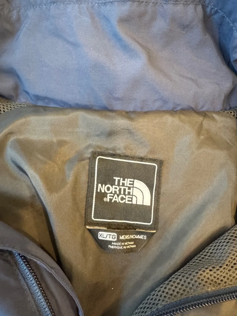 The‎ North Face Men's Navy Hooded Raincoat with Gray Chest Panel size XL